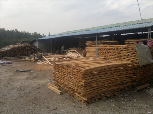 木卡板生產現場